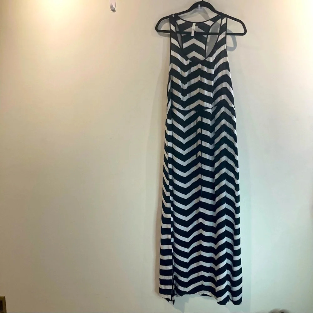 SEAFOLLY AUSTRALIA Sz M Chevron Black White Tank Style Drawstring Beach Dress